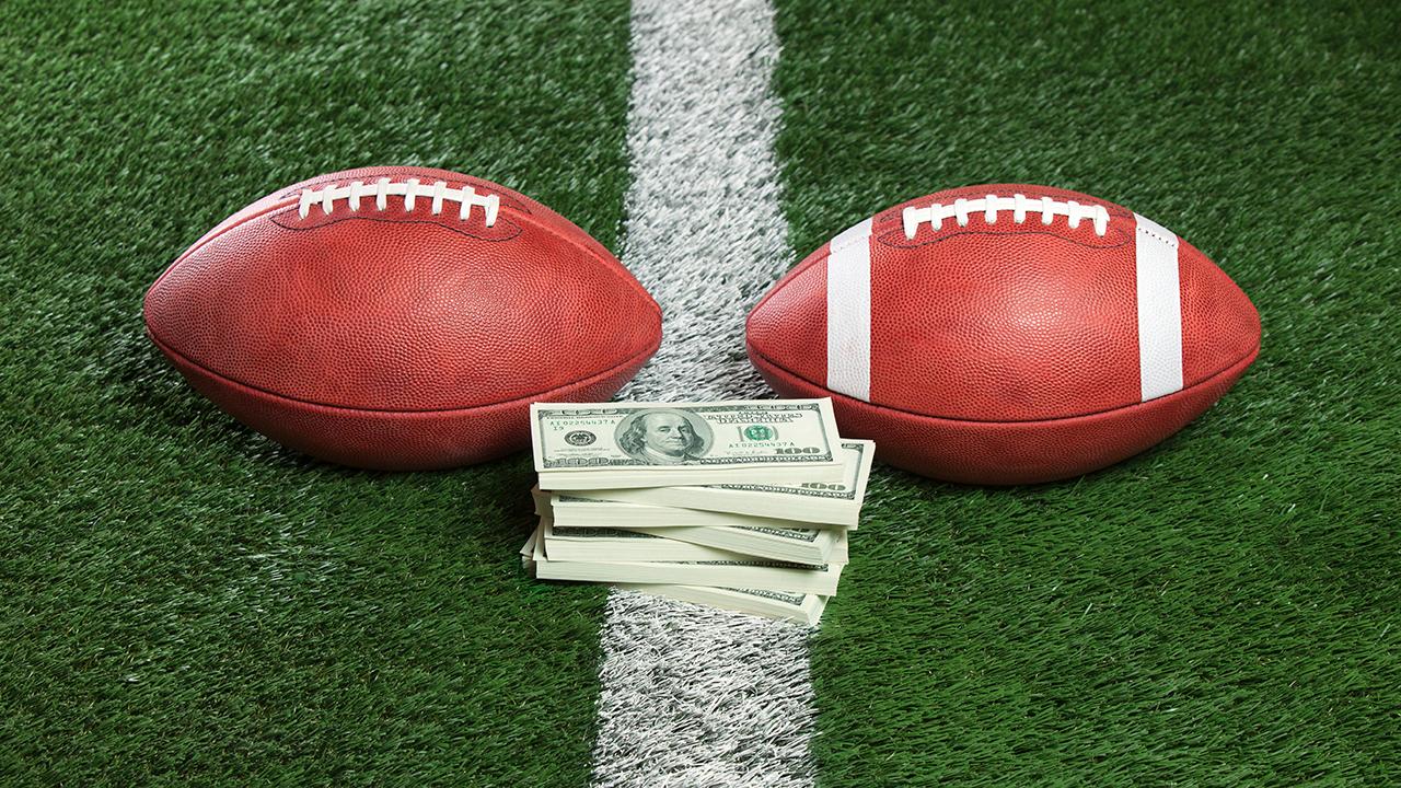 NFL vs NCAAF Sports Betting and Professional Handicapping